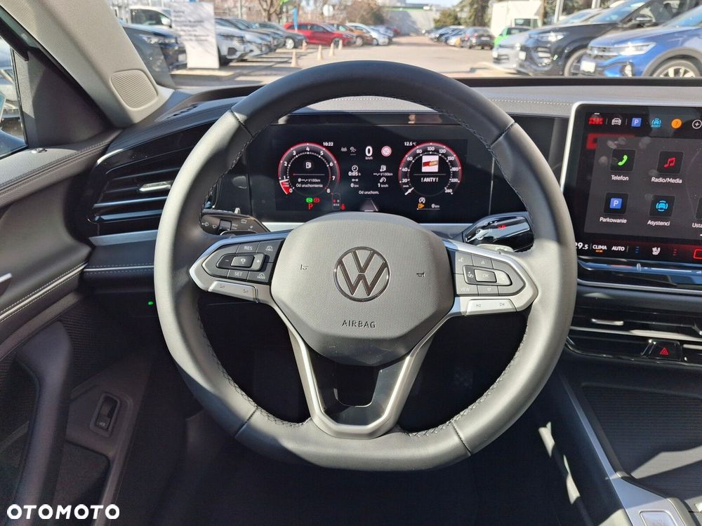 Volkswagen Passat - 26