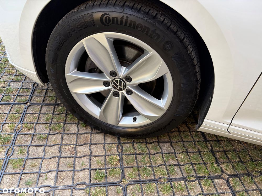Volkswagen Passat 2.0 TDI SCR DSG 4Motion Business - 12