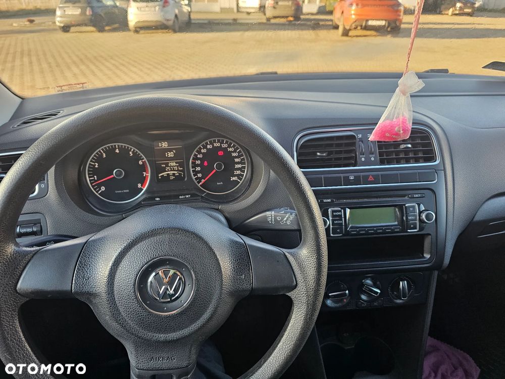 Volkswagen Polo 1.4 16V Trendline - 10