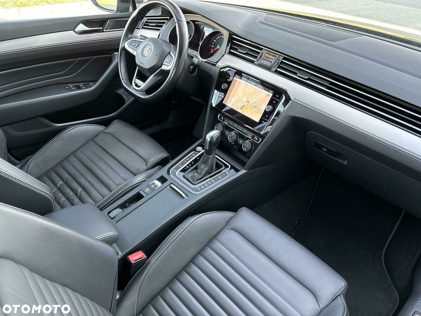 Volkswagen Passat - 16