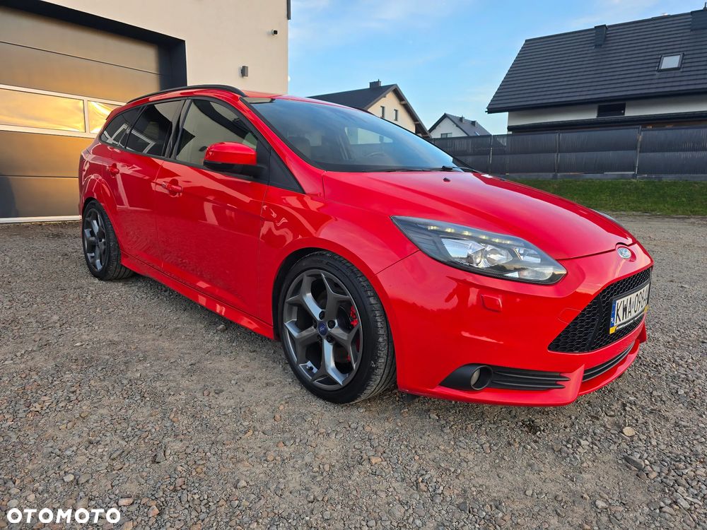 Ford Focus 2.0 EcoBoost ST - 10