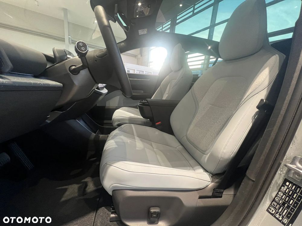 Volvo EX30 Twin Motor Performance AWD Black Edition Ultra - 5