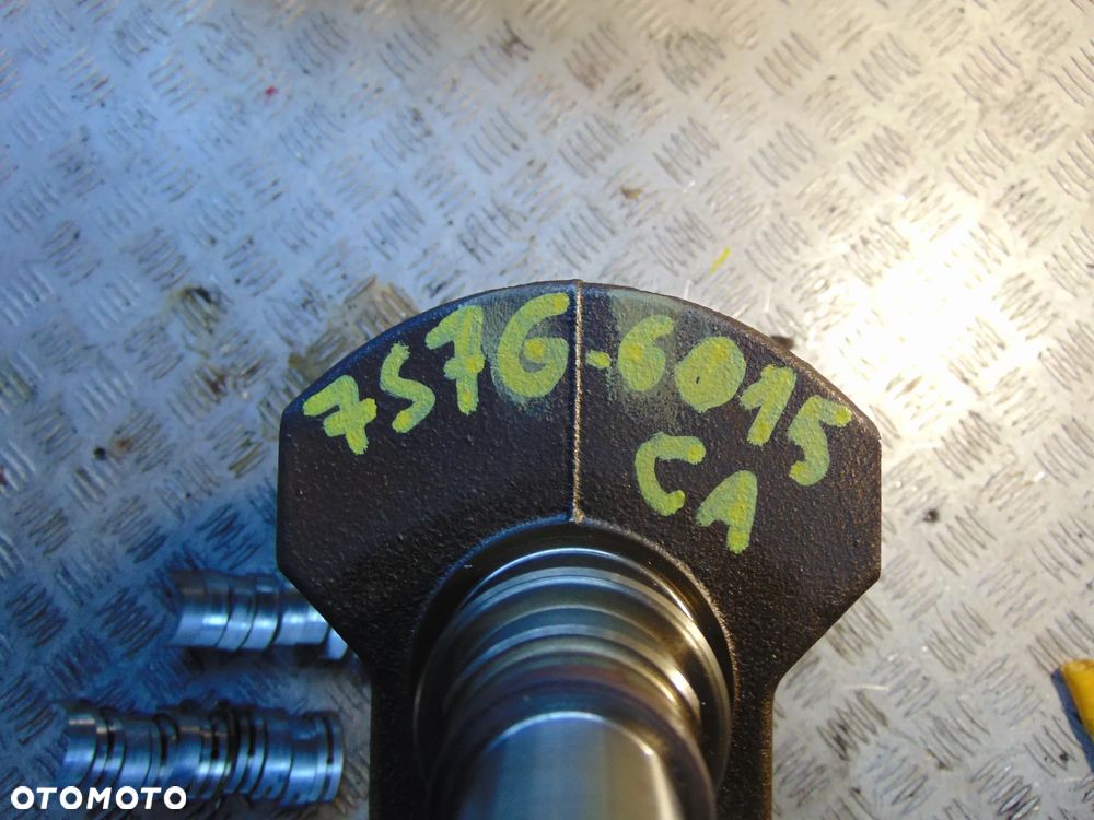 wał korbowy ford focus 2 1,6 16 v SHDA - 2