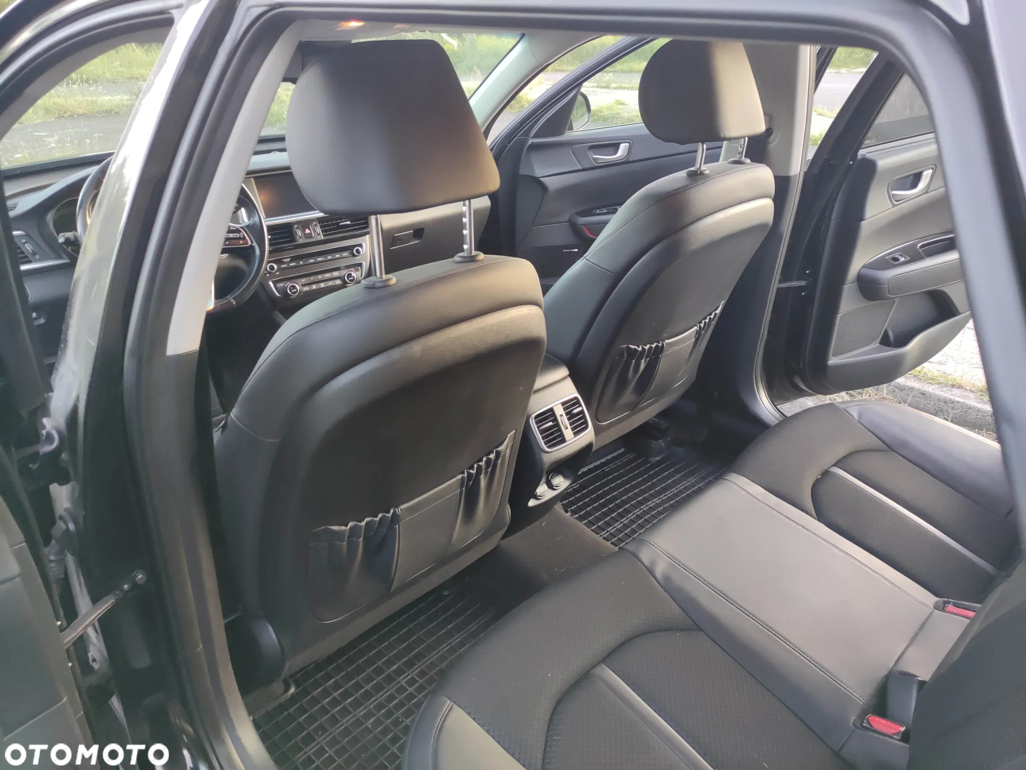 Kia Optima Plug-in Hybrid - 16
