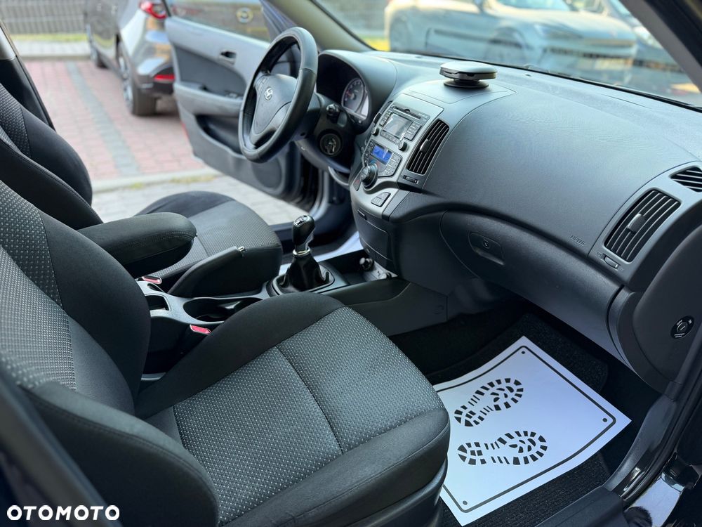 Hyundai i30 i30cw 1.4 UEFA EURO 2012 Edition - 31