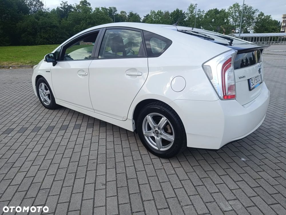 Toyota Prius 1.8 HSD Prestige - 14