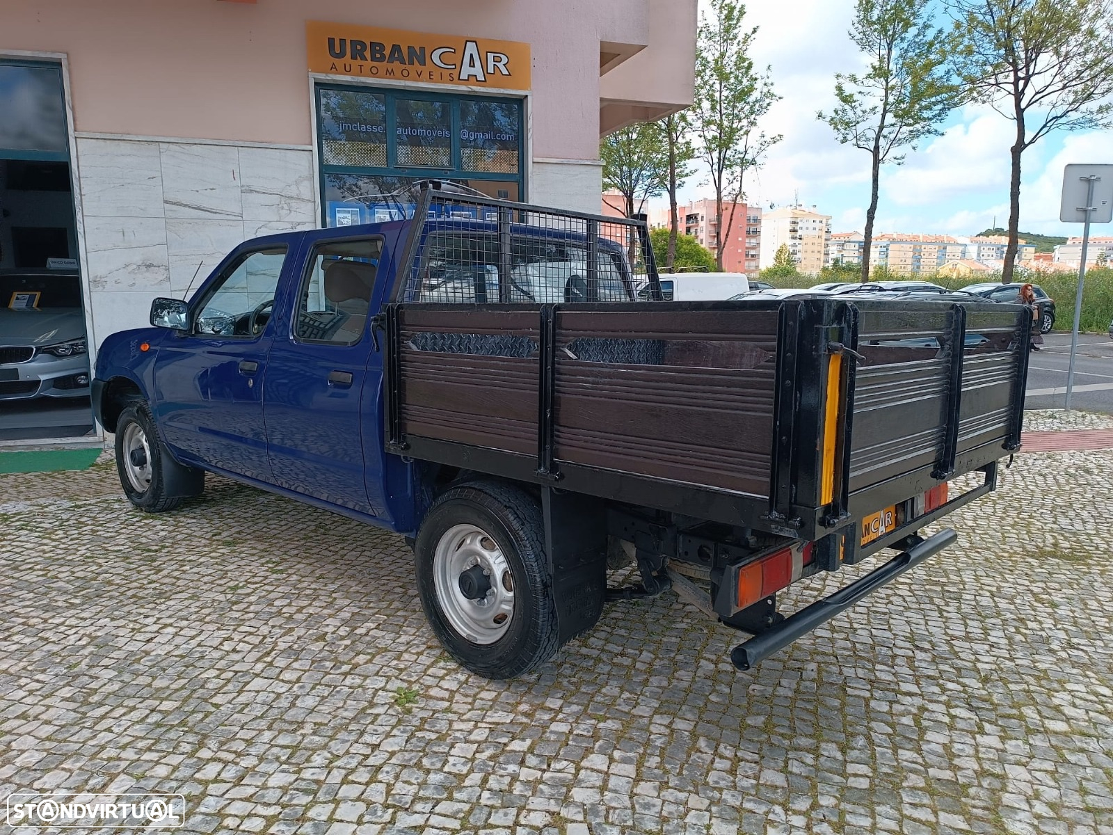 Nissan Pick Up - 4