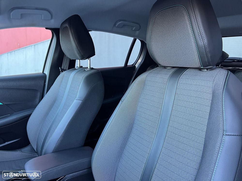 Peugeot 208 1.2 PureTech Allure Pack - 8