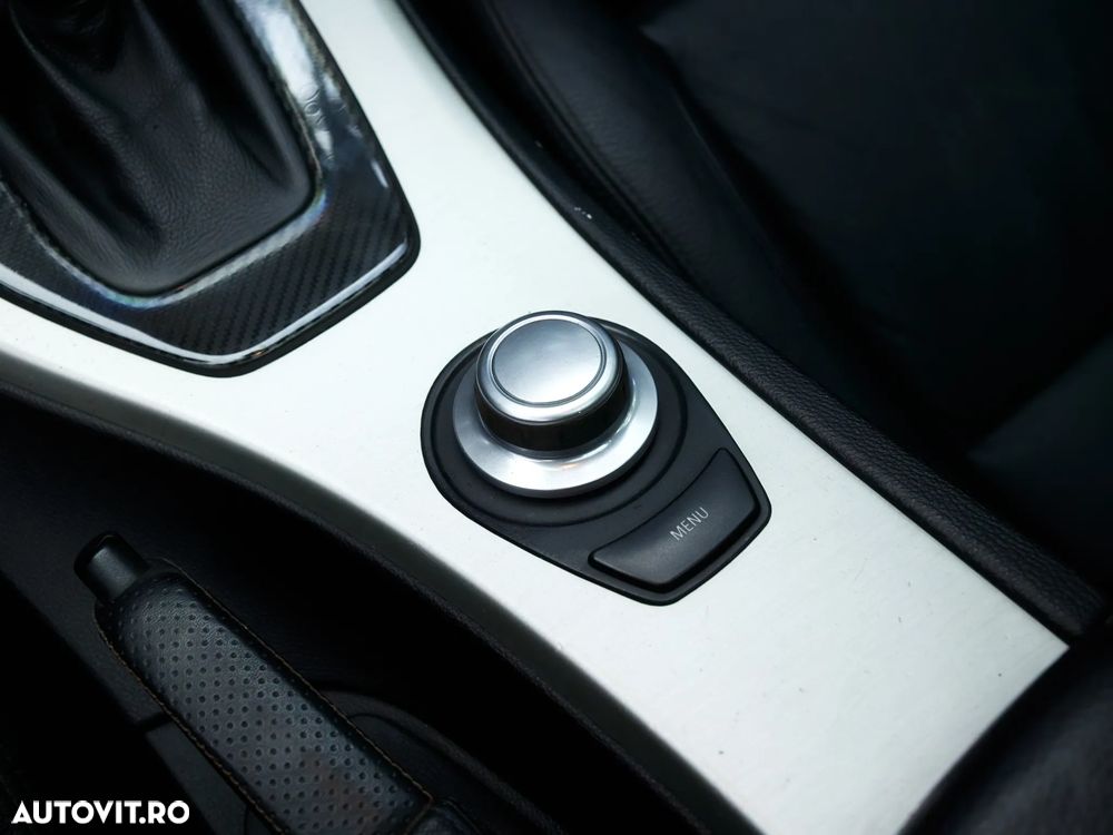 BMW Seria 3 325i xDrive Aut. M Sport Edition - 25