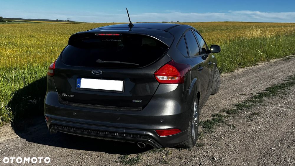 Ford Focus 1.5 EcoBoost STart-Stopp-System ST-LINE - 6
