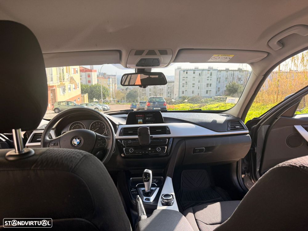 BMW 330 e iPerformance - 7