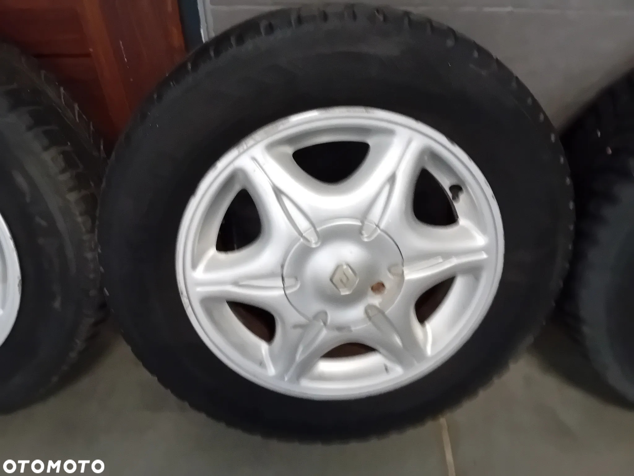 alufelgi 195/65 R15 Renault Laguna I opony zima jedna opona do wyrzucenia - 3