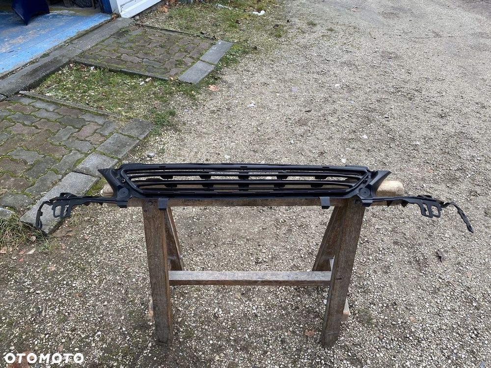 ATRAPA GRILL PEUGEOT 308 II T9 13-17 PG0404602 - 1