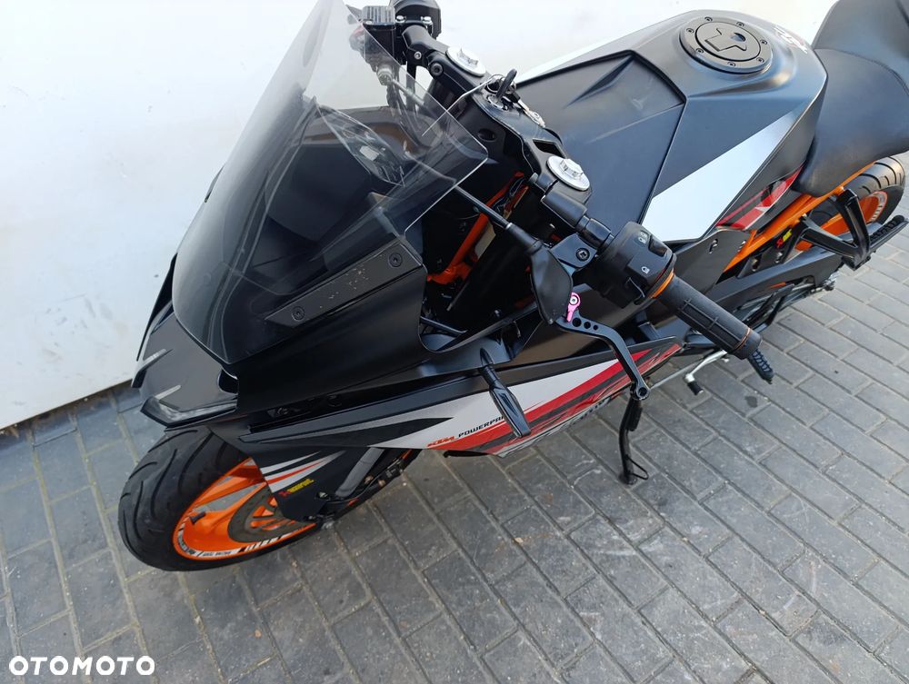KTM RC 125 - 11
