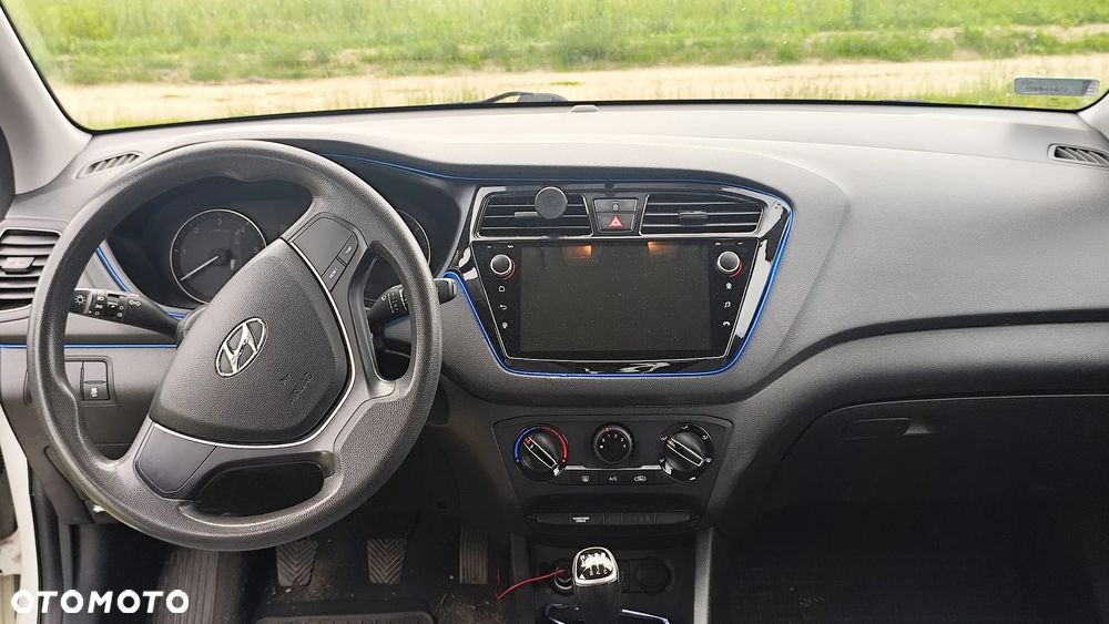 Hyundai i20 1.1 CRDi Style - 23