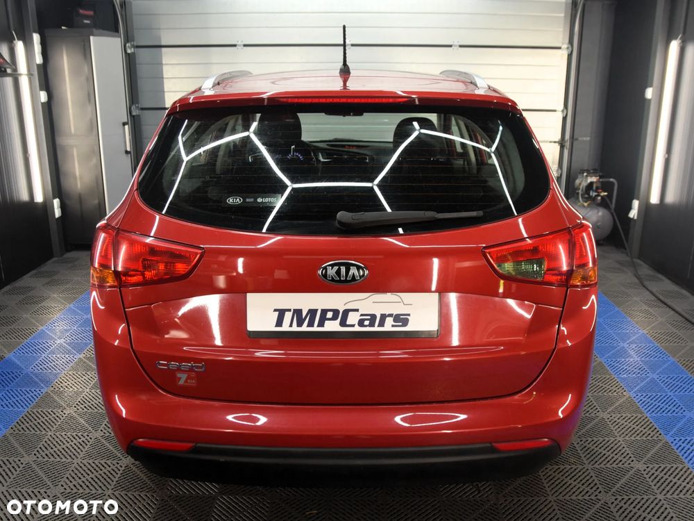 Kia Ceed - 22