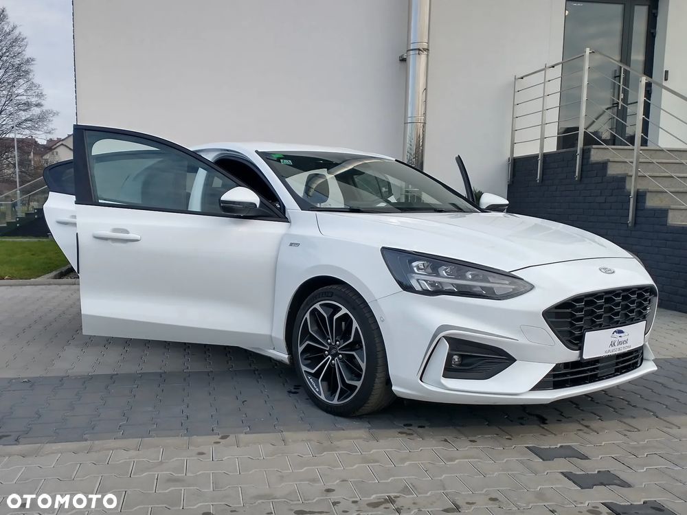 Ford Focus 1.0 EcoBoost Hybrid ST-LINE DESIGN - 16