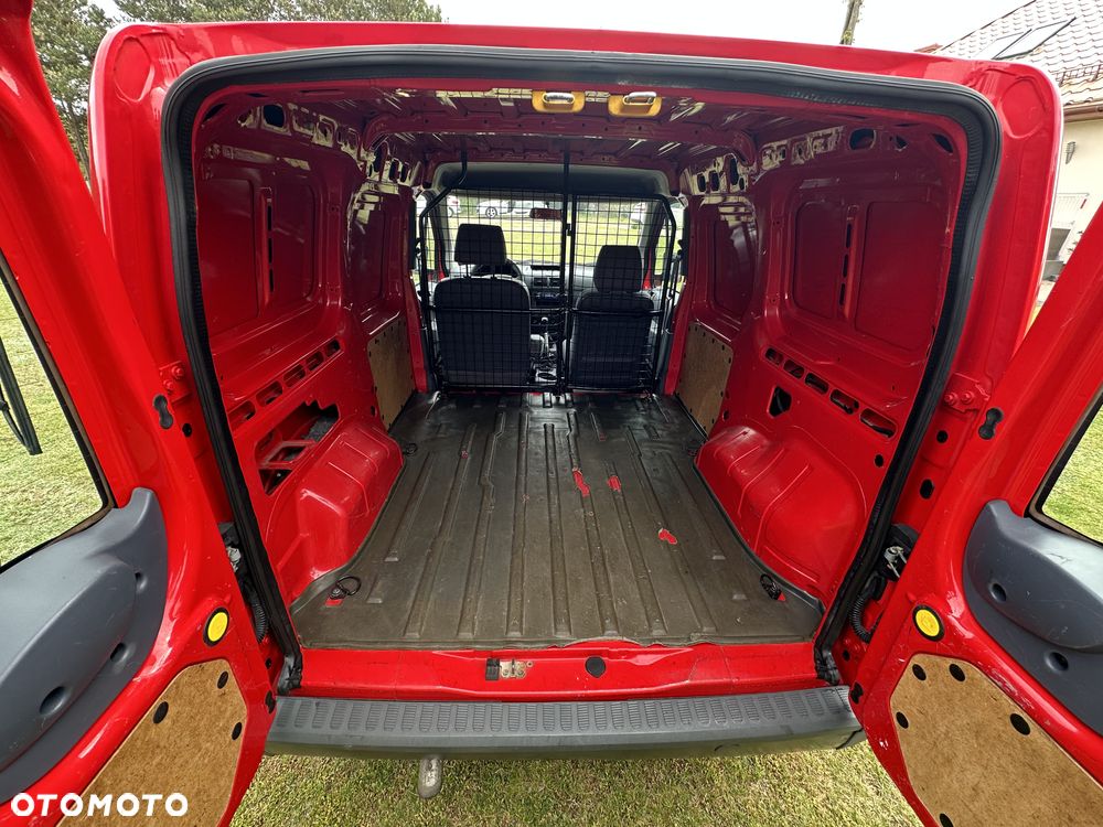 Ford Transit Connect - 22