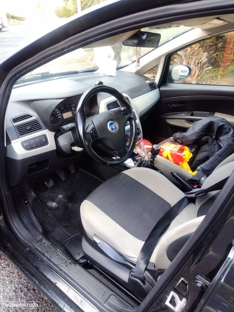 Fiat Grande Punto - 5