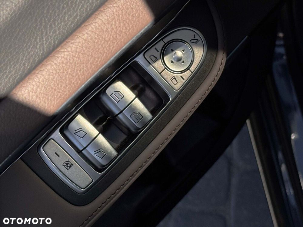 Mercedes-Benz Klasa V 300 d 4-Matic 9G-Tronic Avantgarde (d³ugi) - 16