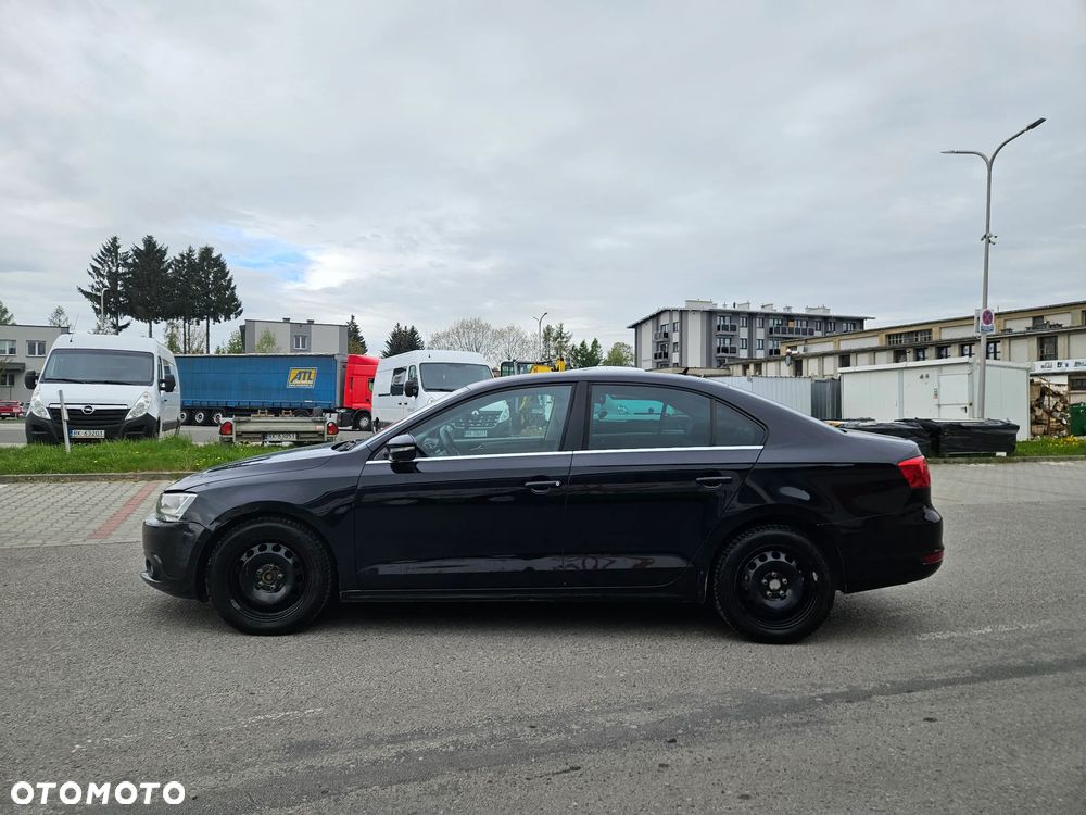 Volkswagen Jetta 1.6 TDI DPF Highline - 14