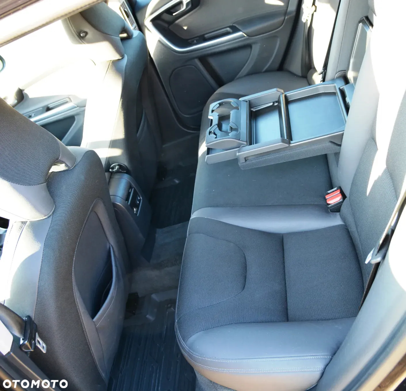 Volvo V60 2.0T Summum - 22