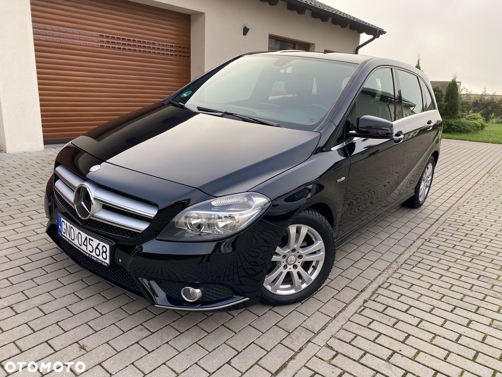 Mercedes-Benz Klasa B 180 CDI 7G-DCT - 32