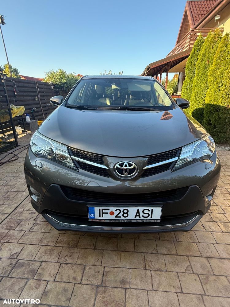 Toyota RAV4 2.2L D-CAT A/T Luxury - 2