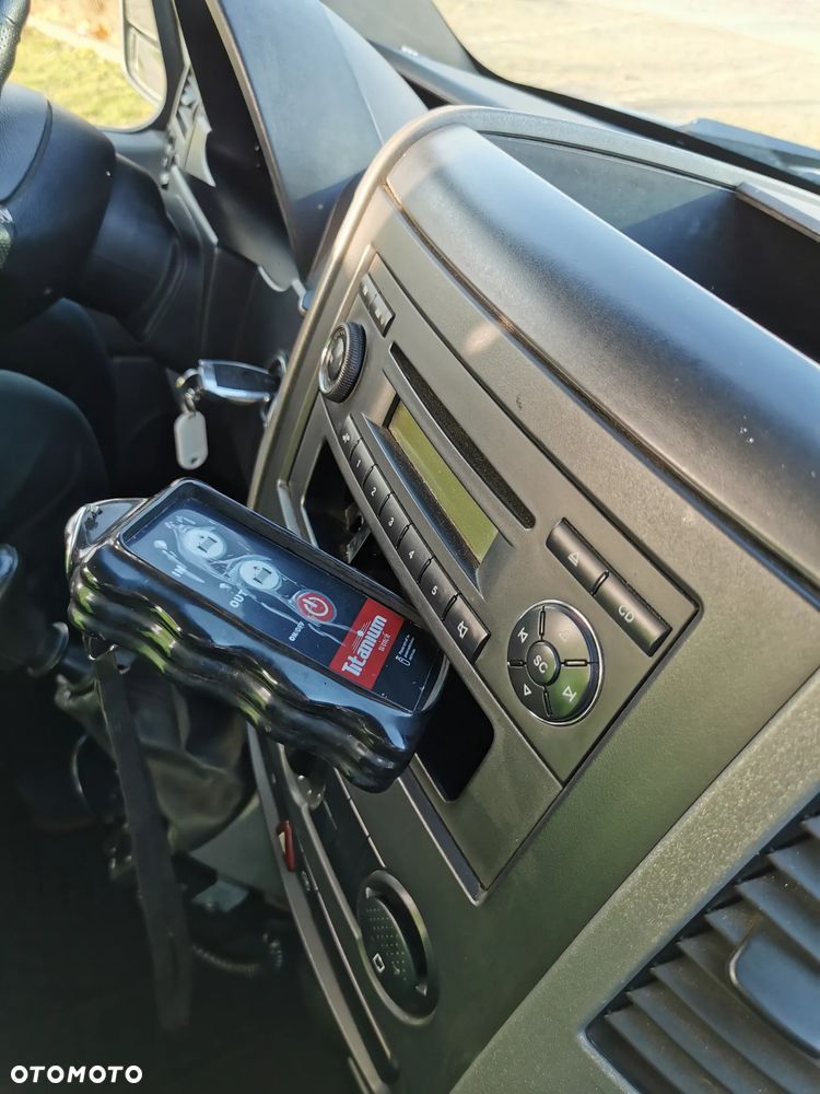 Mercedes-Benz Sprinter - 26