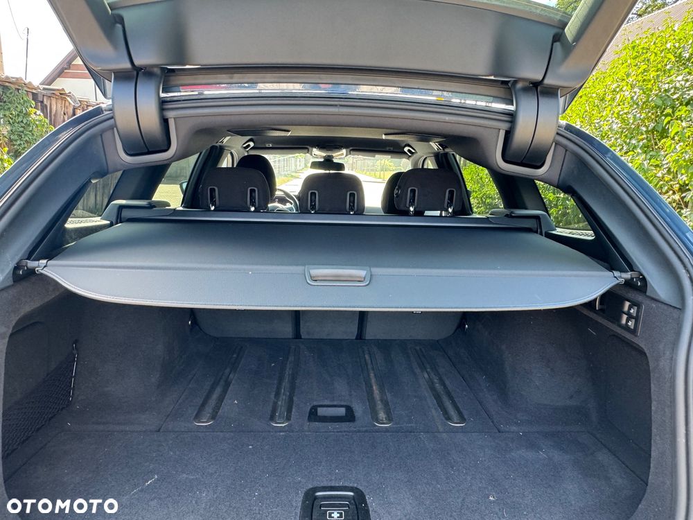 BMW Seria 3 320d xDrive MHEV Sport Line sport - 25