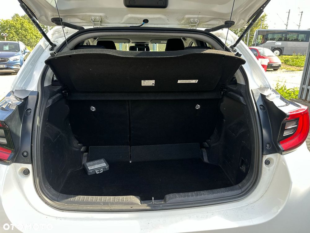 Toyota Yaris - 24