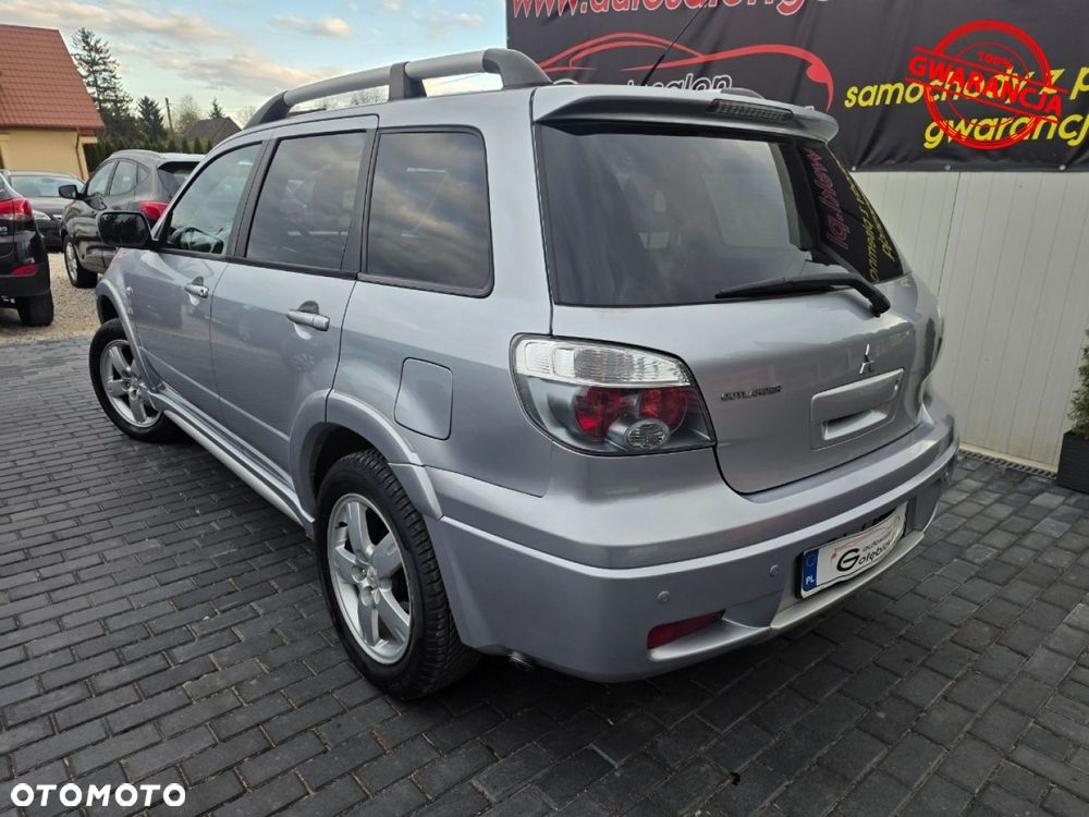 Mitsubishi Outlander - 5