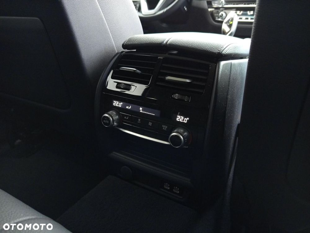 BMW Seria 5 - 21