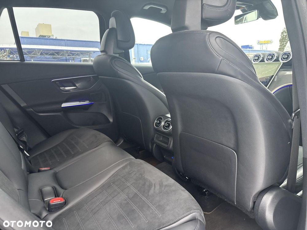 Mercedes-Benz GLC - 21