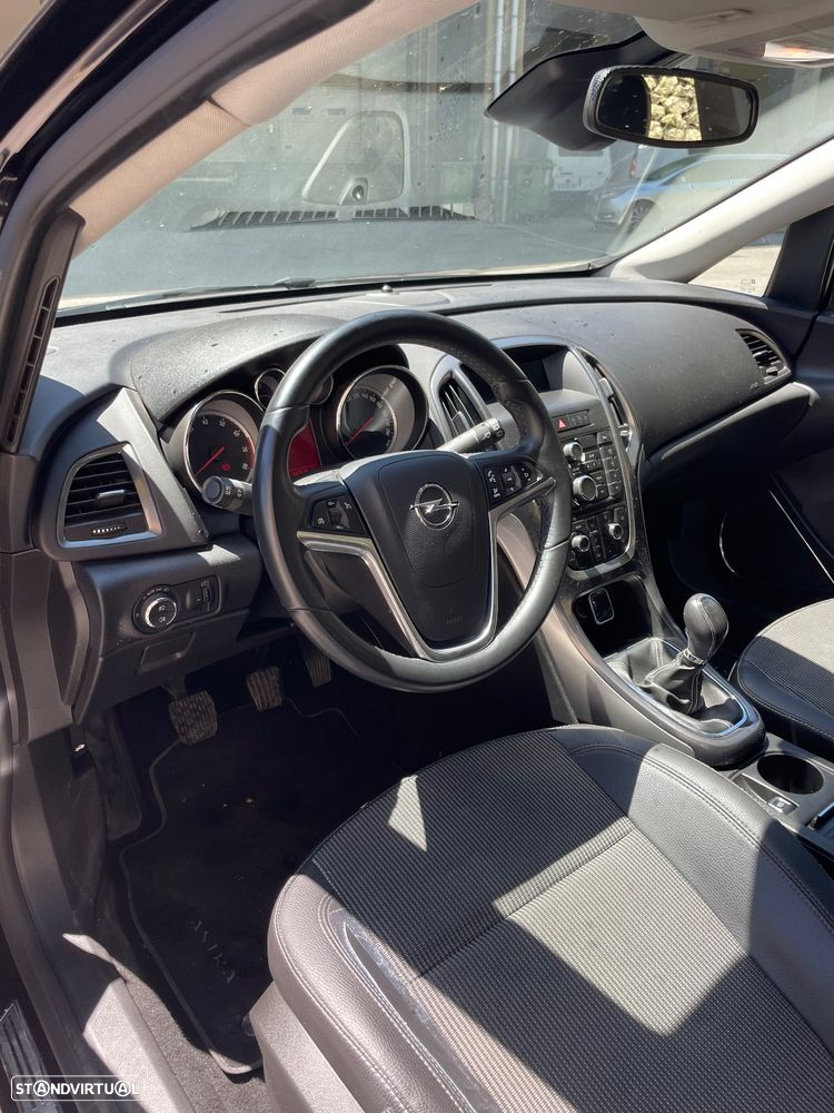 Opel Astra 1.4 Cosmo - 3