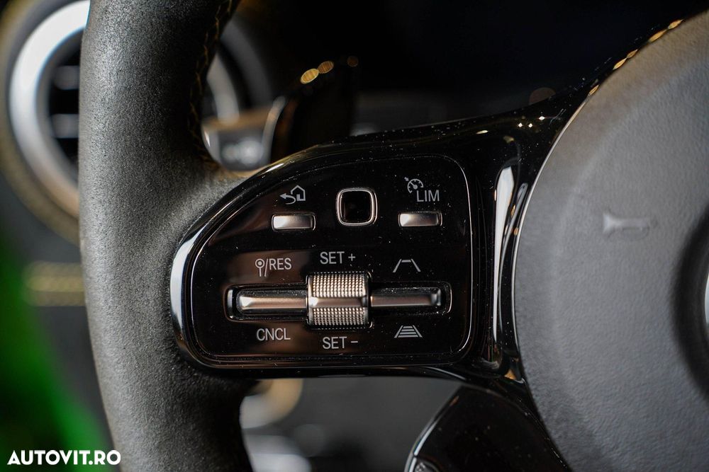 Mercedes-Benz AMG GT R - 27