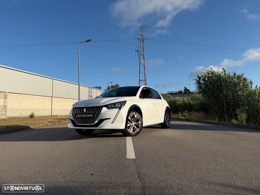 Peugeot e-208 Allure Pack - 1