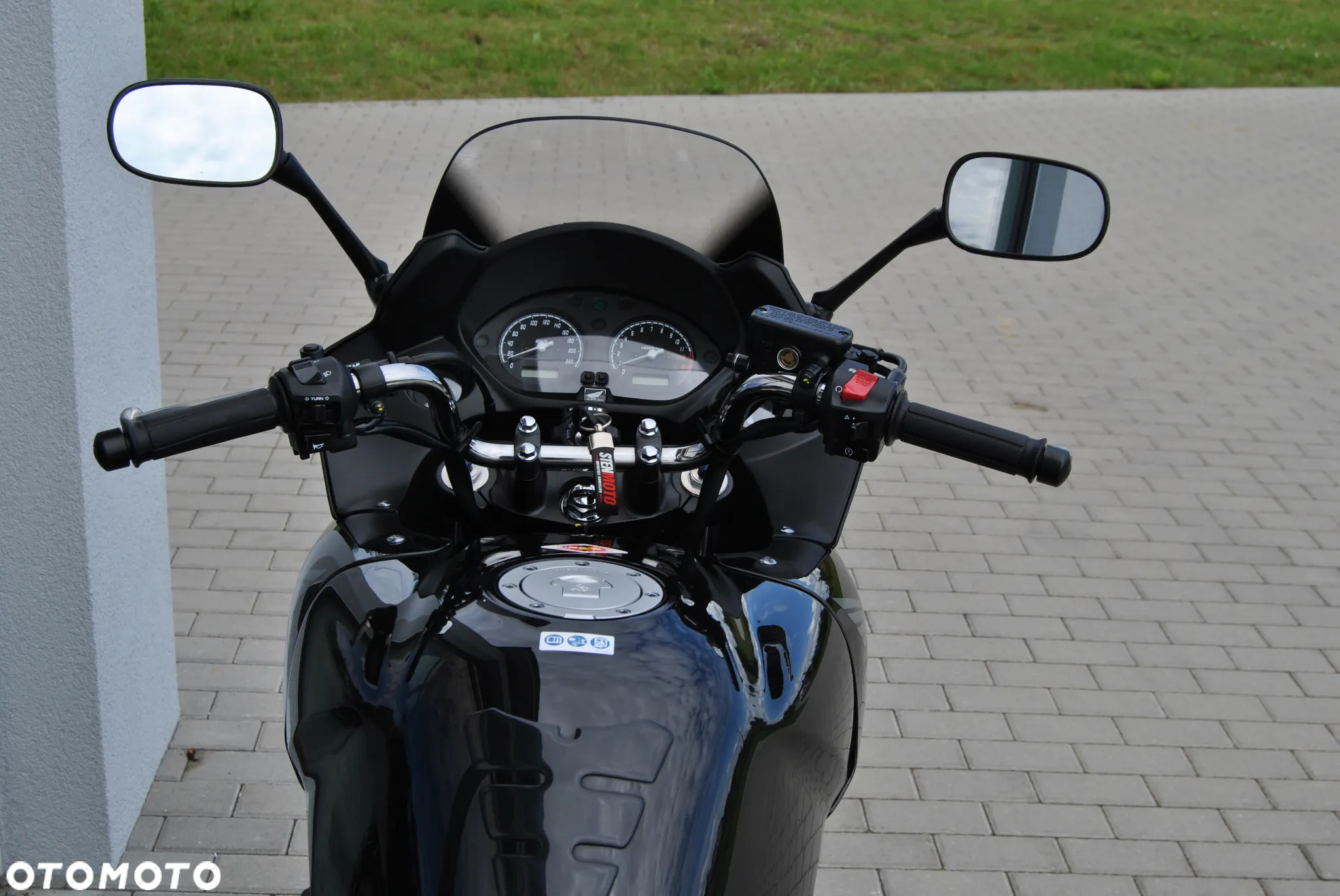 Honda CBF - 7