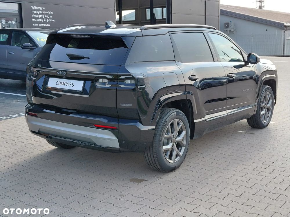 Jeep Compass 1.2 T3 mHEV Summit FWD DCT - 4