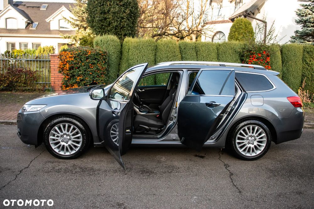 Honda Accord 2.0 Executive - 8