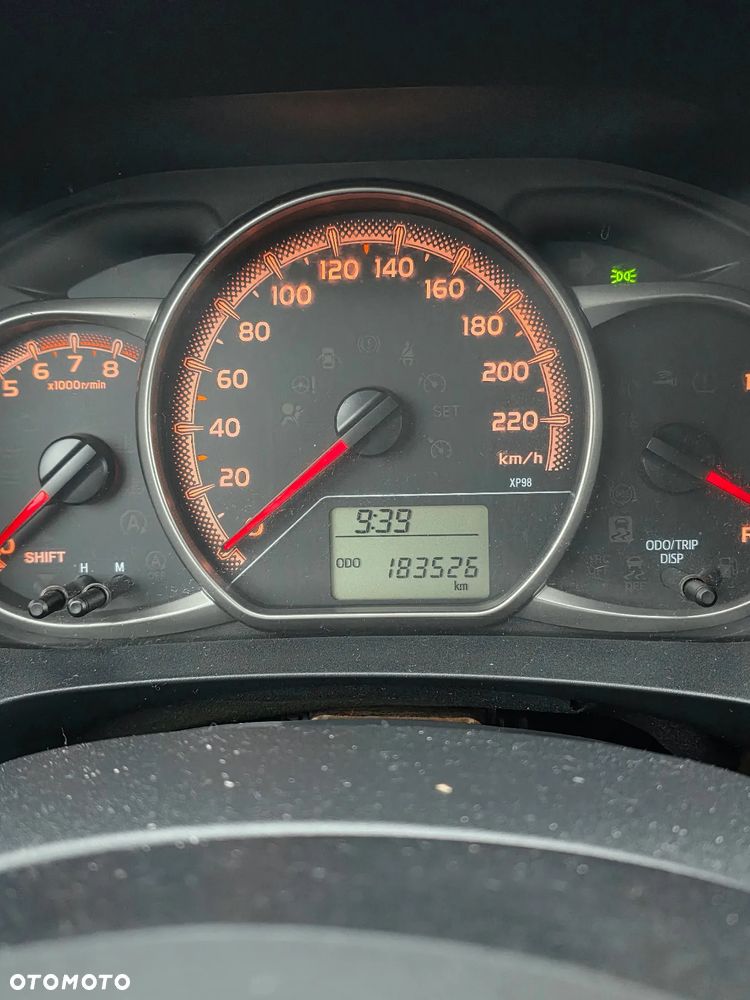 Toyota Yaris 1.0 Active - 13