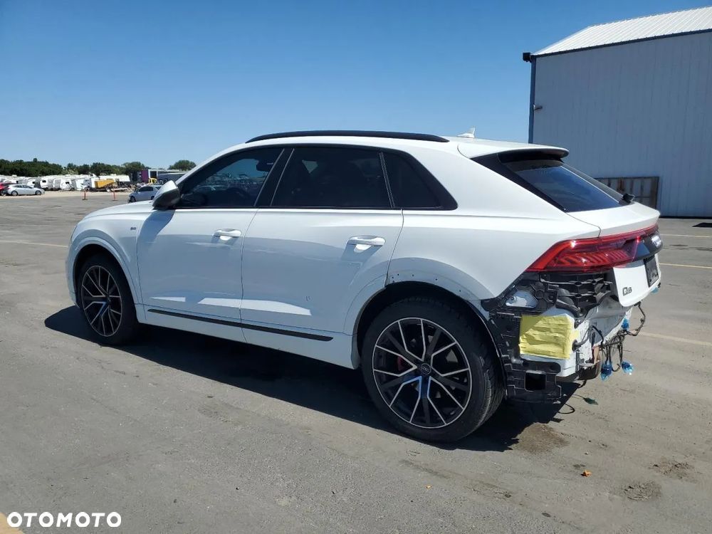 Audi Q8 55 TFSI quattro tiptronic - 3