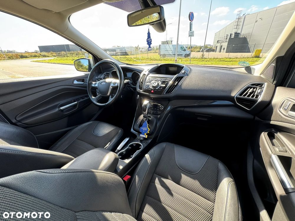 Ford Kuga - 24