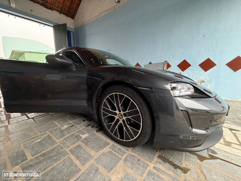 Porsche Taycan Standard - 10
