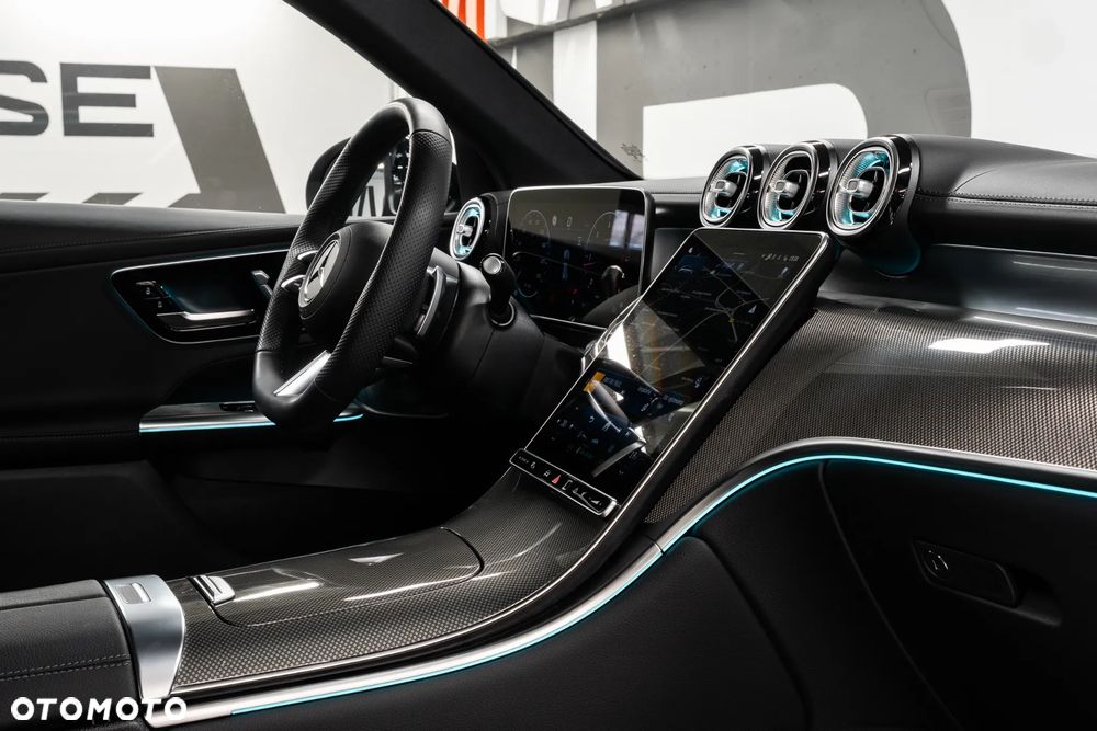 Mercedes-Benz GLC - 37
