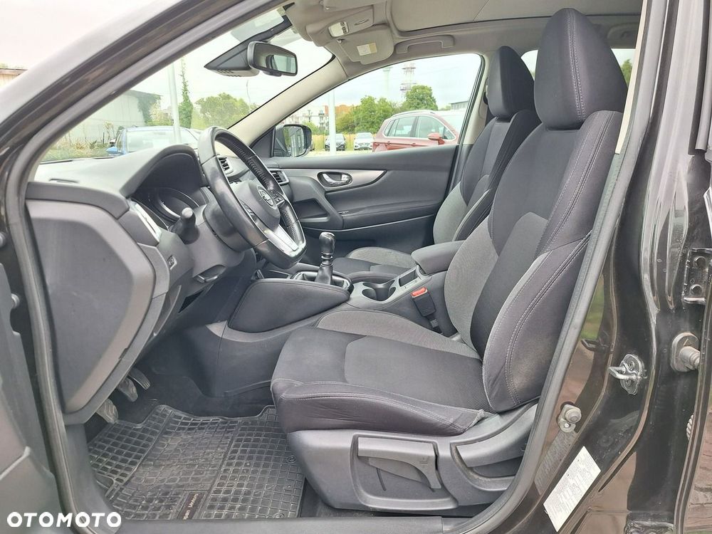 Nissan Qashqai 1.6 DIG-T N-Connecta - 11