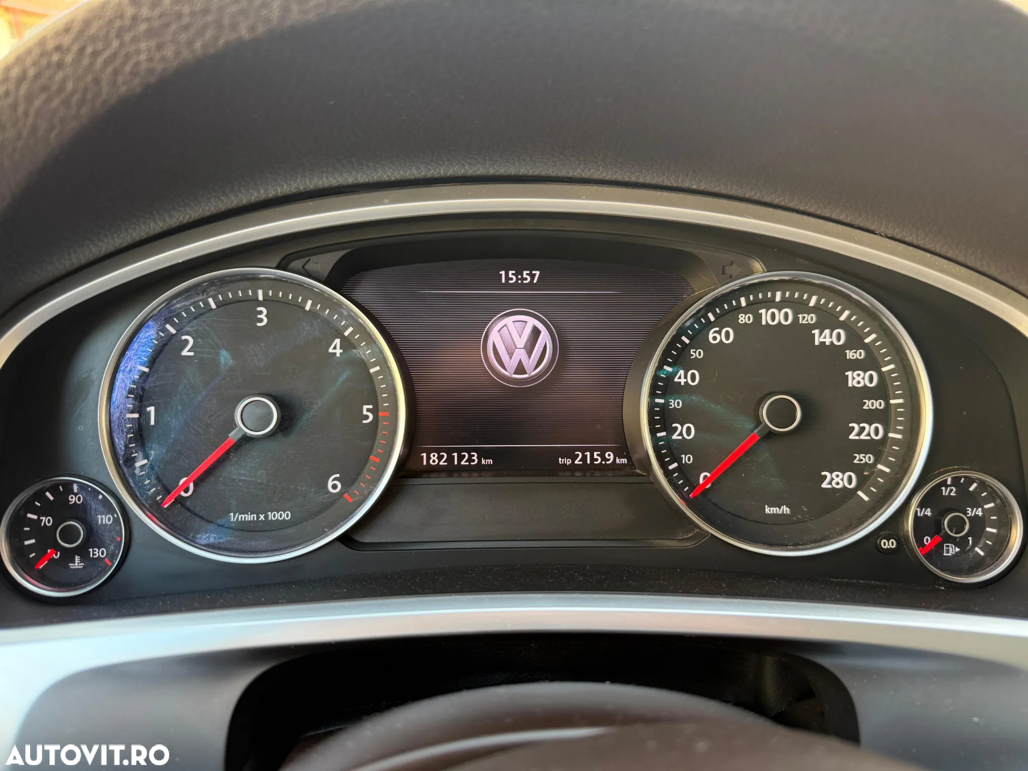 Volkswagen Touareg - 16