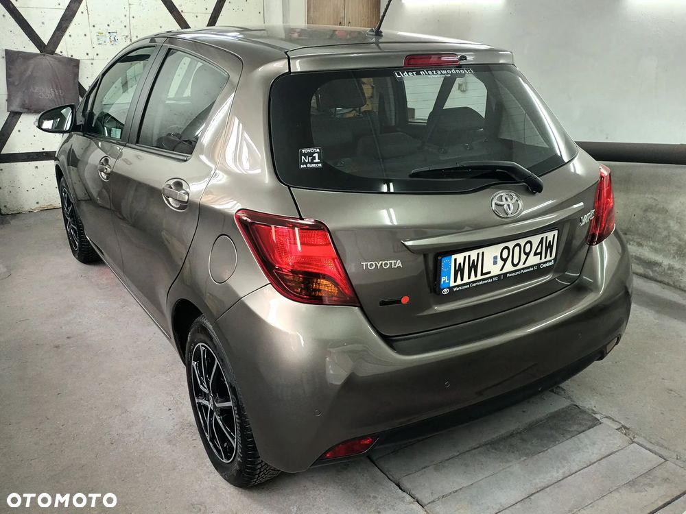 Toyota Yaris 1.0 Sprint EU6 - 6