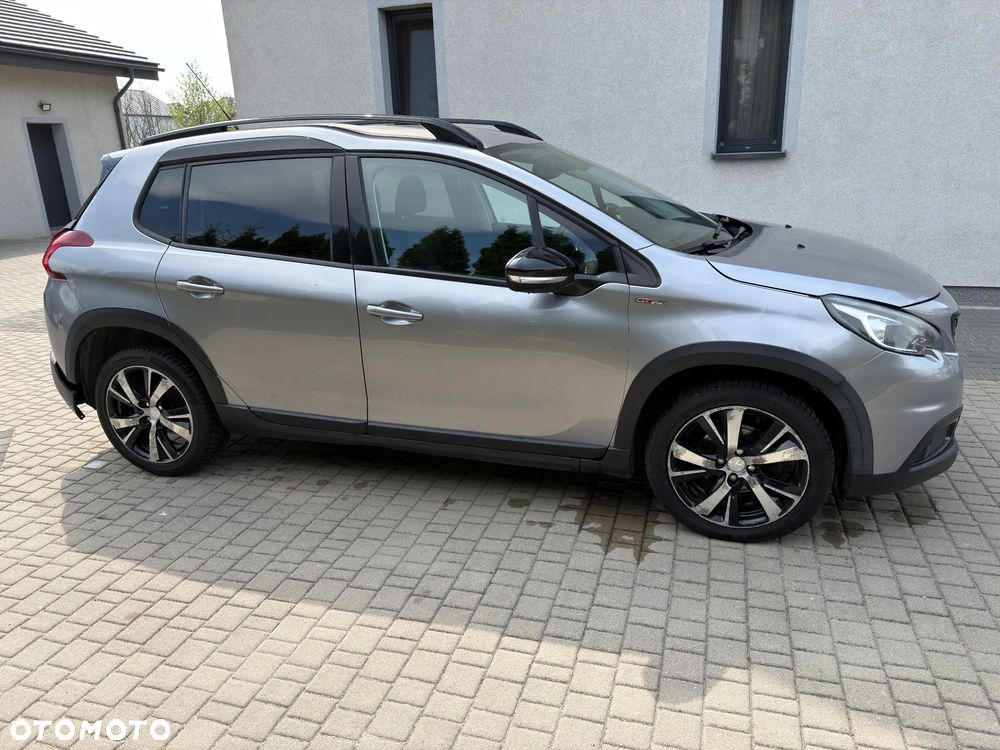 Peugeot 2008 PureTech 110 Stop&Start EAT6 GT-Line Edition - 4