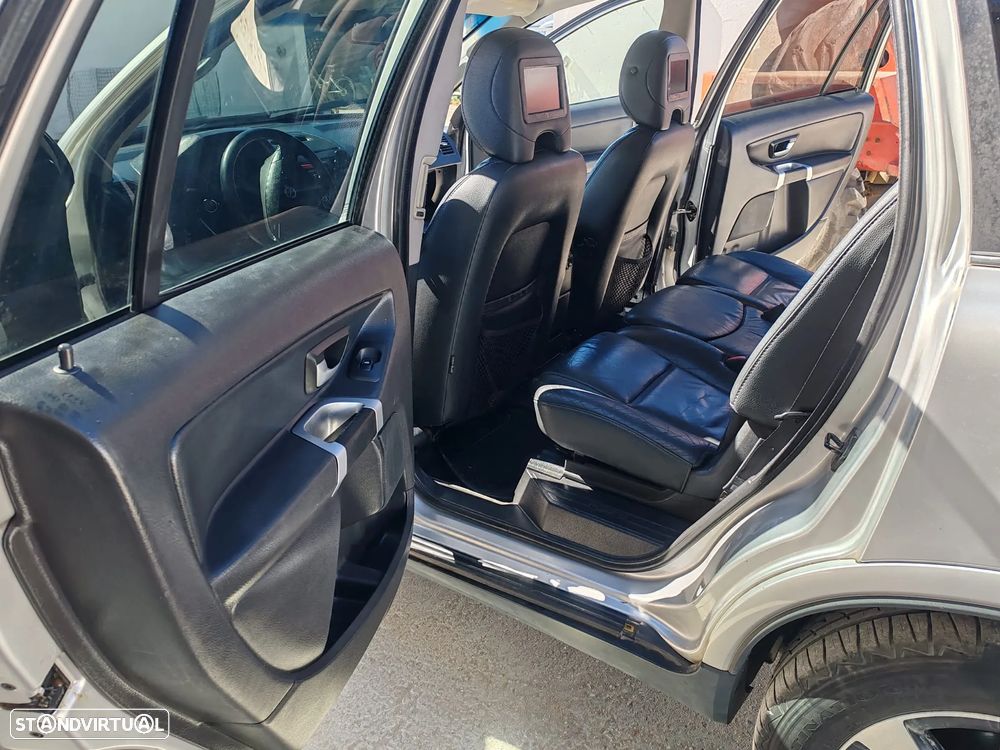 Volvo XC 90 D5 Executive - 8